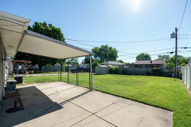Building Photo - 346 Lawver Ln