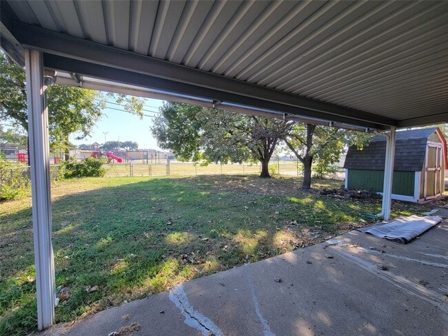 Building Photo - 3824 Modlin St