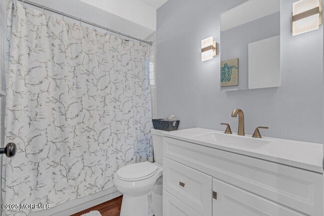Building Photo - 826 Forepeak Dr