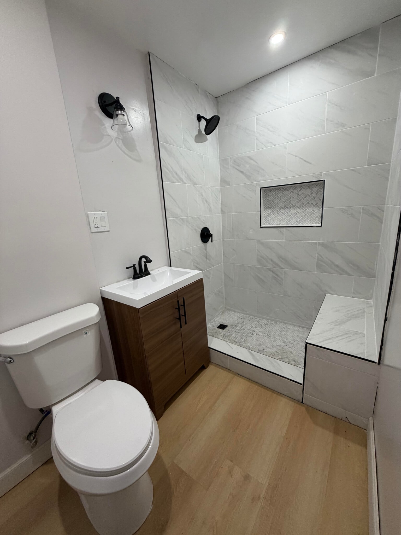 Bathroom - 674 W 59th Pl