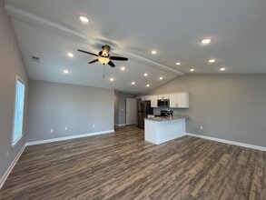 Building Photo - 312/314 Prescott Lane