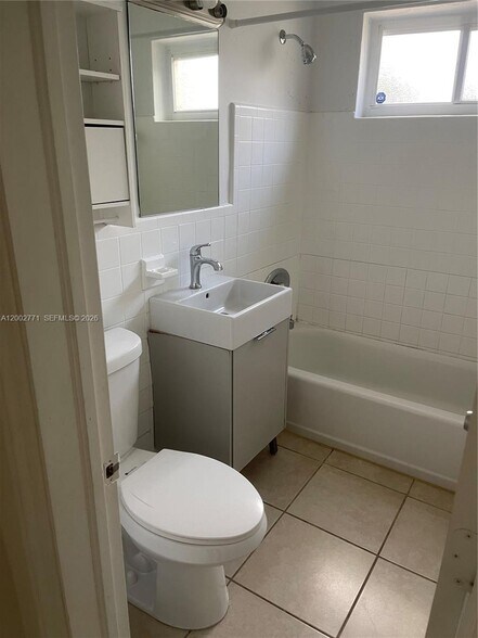 Building Photo - 115 NW 120th St