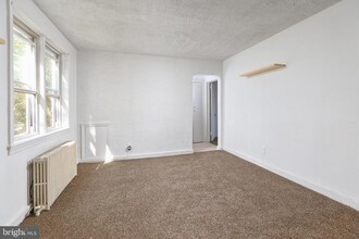 Building Photo - 707 Broadway