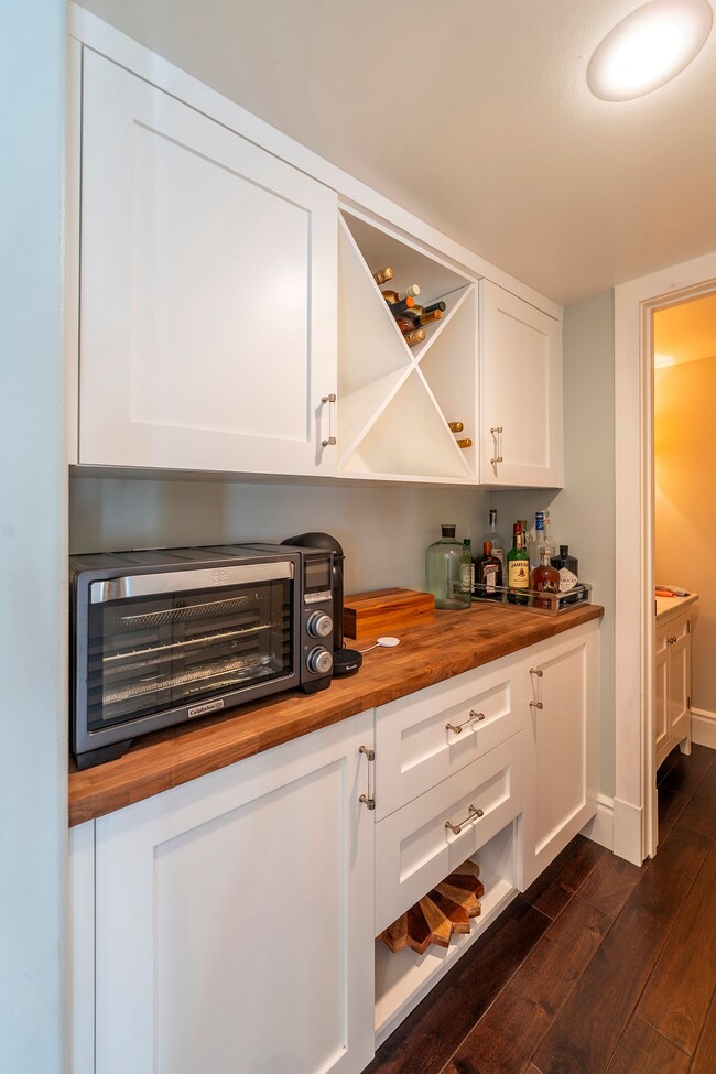 Building Photo - 4 Santa Cruz Ct