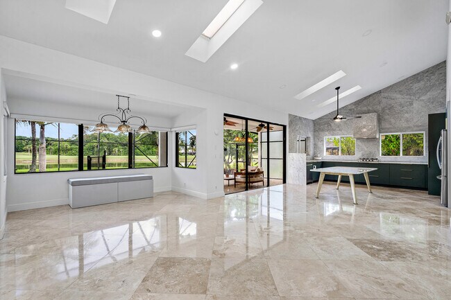 Building Photo - 10391 Boca Woods Ln