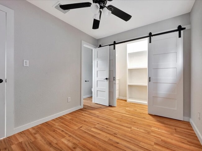 Building Photo - 41 Harbour Row Dr