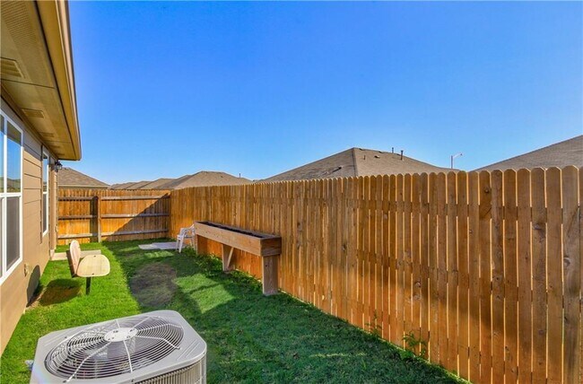 Building Photo - 3205 Tilmon Ln.