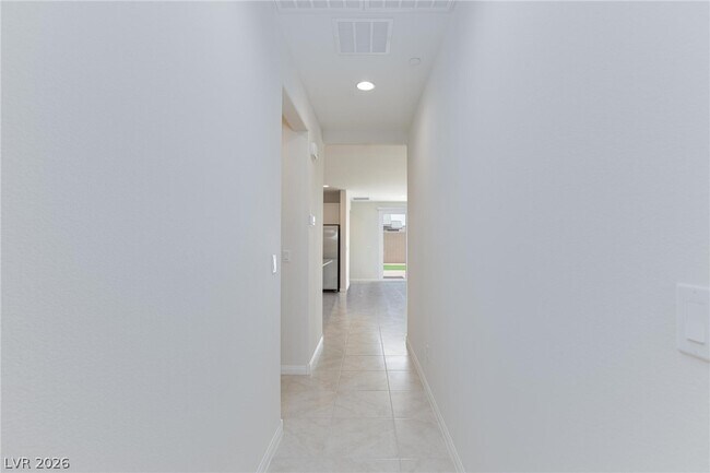 Building Photo - 819 Cottonwood Hl Pl