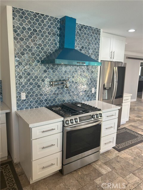 Building Photo - 808 Orchard Dr