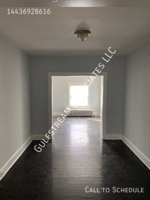 Building Photo - 917 N Streeper St