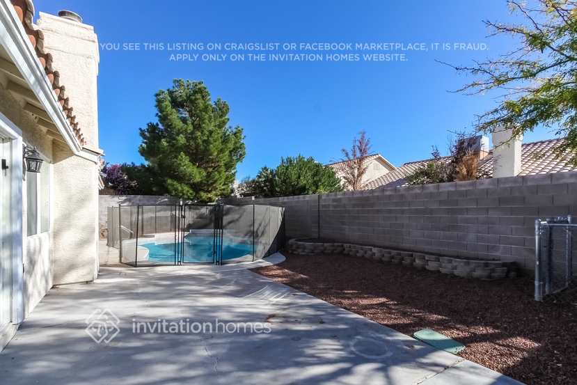 Building Photo - 923 Shadowfax Rd