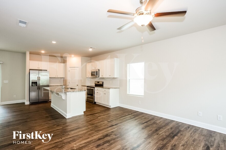 Building Photo - 5225 Cobblestone Glen Dr