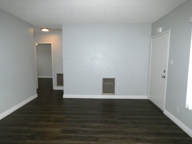 Building Photo - 9318 Artesia Blvd