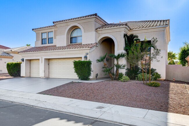 Building Photo - MASSIVE 5 BEDROOM, 2 STORY HOME IN DESIRABLE RHODES RANCH GOLF COURSE COMMUNITY!