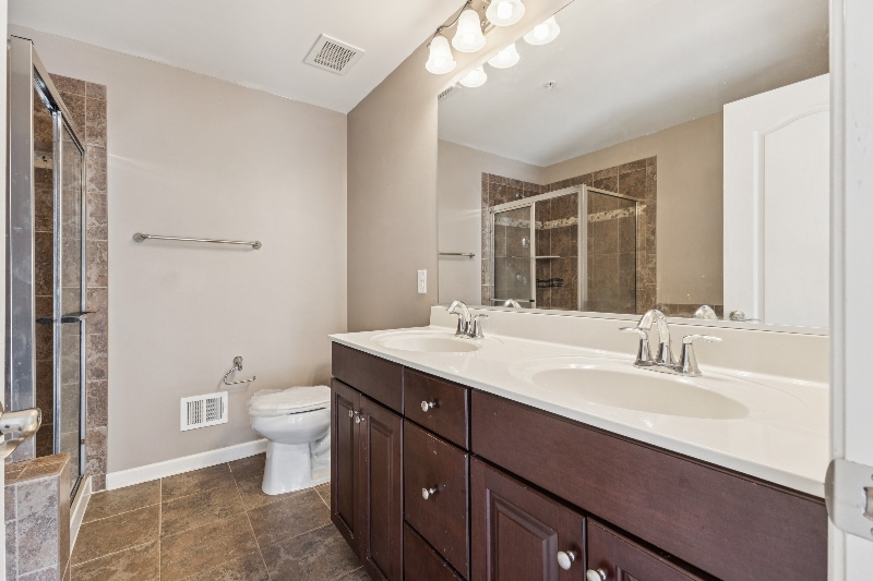 Building Photo - 15262 Torbay Way