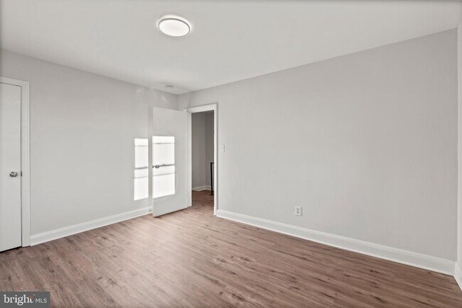 Building Photo - 8604 Chestnut Oak Rd