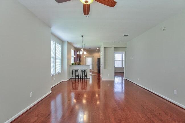 Building Photo - 4150 Four Oaks Blvd