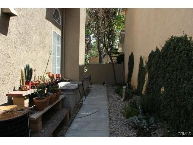 Building Photo - 6208 Smokey Hill Ln