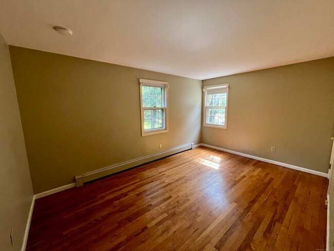 Building Photo - 25 Jade Tree Ln