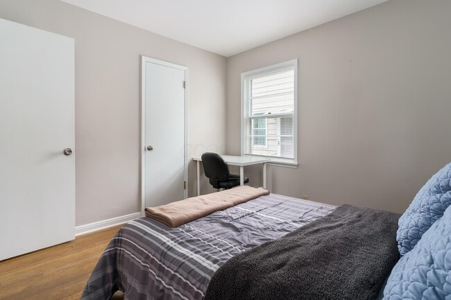 Building Photo - 62 E Stanton Ave