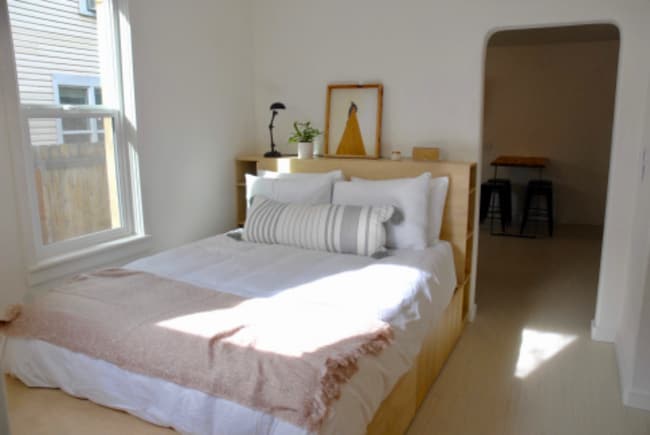 Building Photo - 617 E Krall St