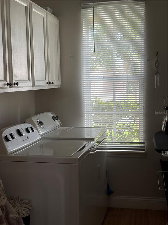 Building Photo - 8040 Solitaire Ct