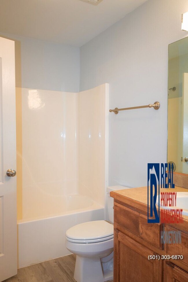 Building Photo - 104 Austin Ln