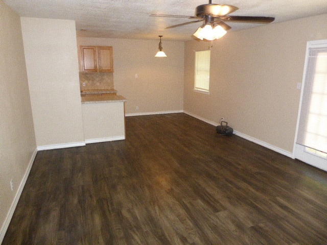 Building Photo - 6629 Kitty Dr
