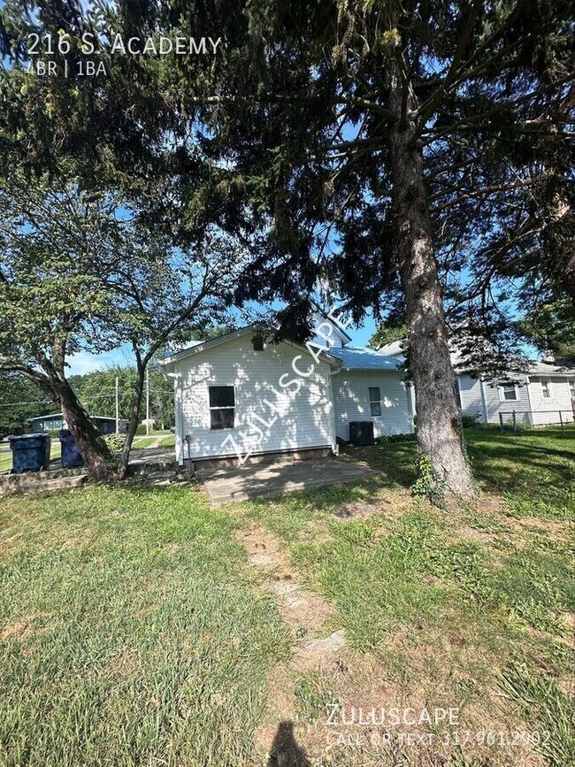 Building Photo - HALF OFF FIRST MONTH RENT....216 S. Academ...