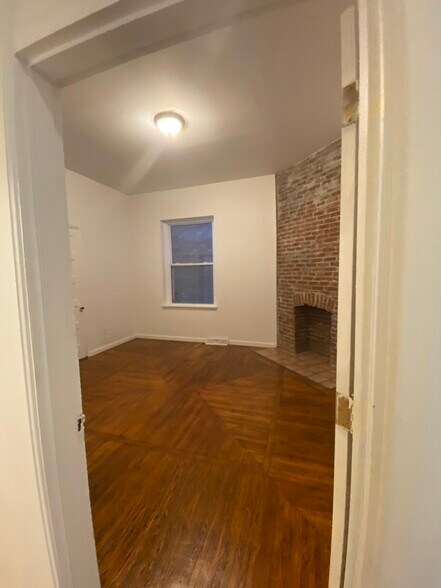 Building Photo - 514 Ivy St