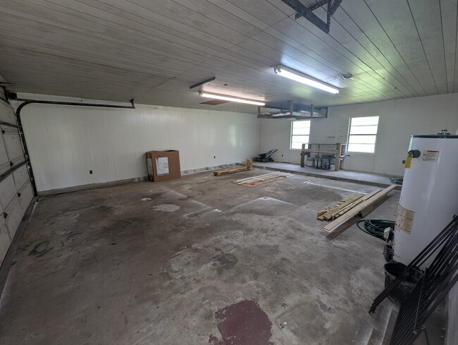 Building Photo - 2719 Canal Ave
