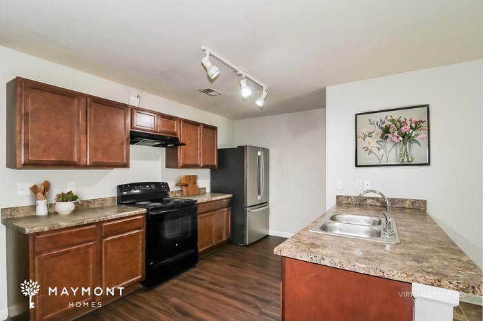 Building Photo - 1535 Hydrangea Ln