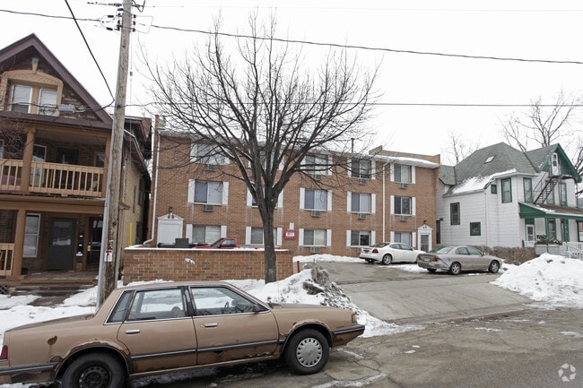 Building Photo - 15 N Hancock