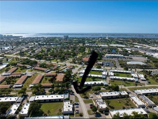 Building Photo - 6300 South Pointe Blvd