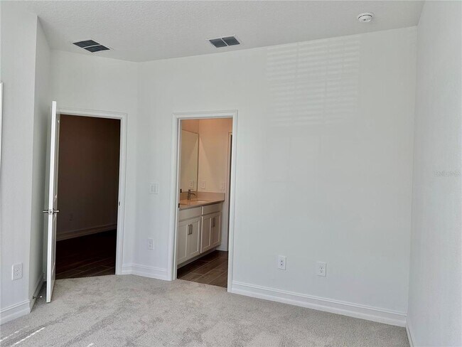 Building Photo - 17797 Grassybend Lp