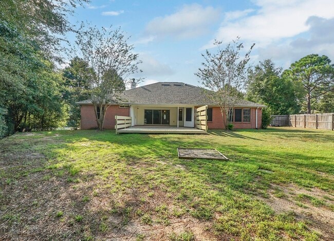 Building Photo - 5897 Saratoga Dr