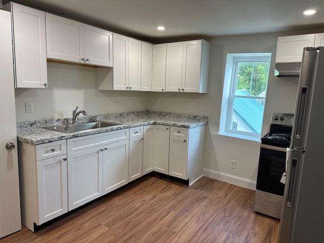 Building Photo - 13 Center St