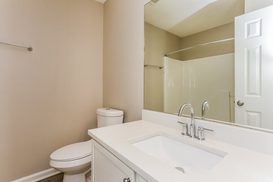 Building Photo - 5407 Sweetsprings Dr SW
