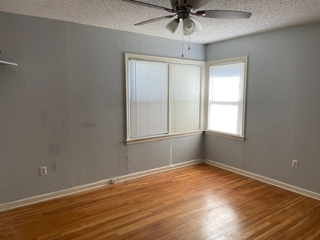 Building Photo - 3117 Fulton St