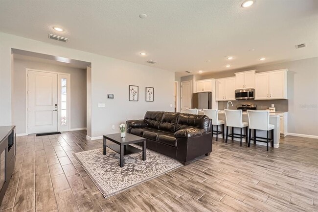 Building Photo - 2372 Sirena Ln