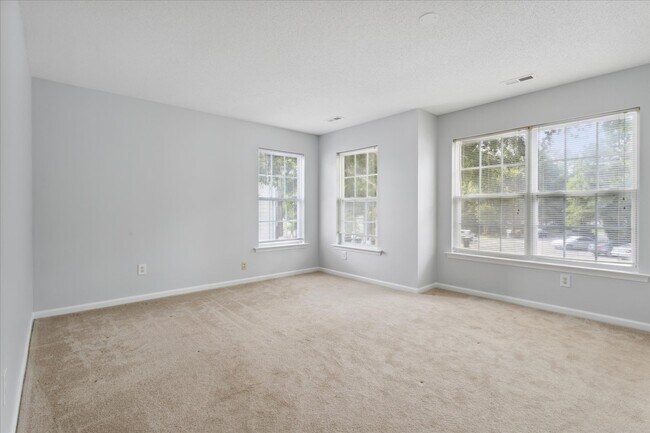 Building Photo - 107 Karley Pl