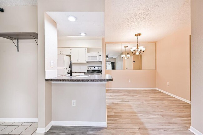 Building Photo - 260 El Dorado Blvd