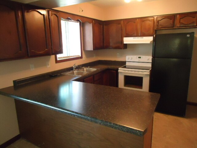 Building Photo - 1523 Viking Ave