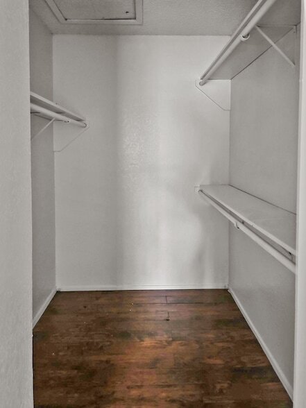 Building Photo - 6188 Vega Dr