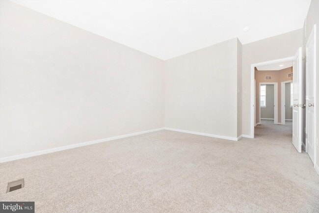 Building Photo - 5050 MacDonough Pl