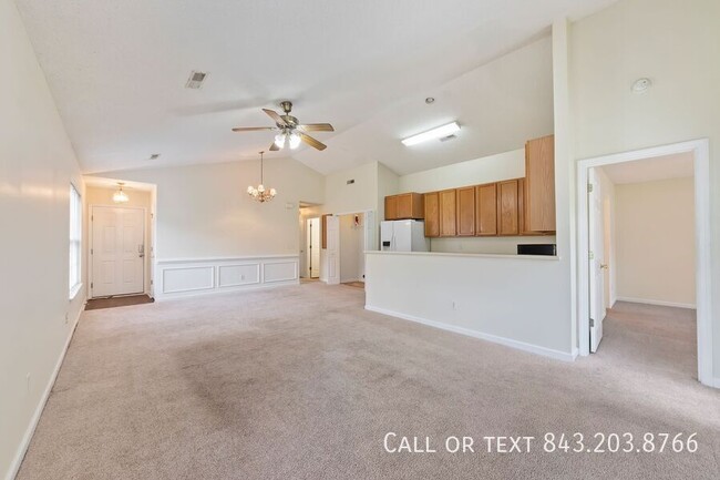 Building Photo - 202 Saturn Ct