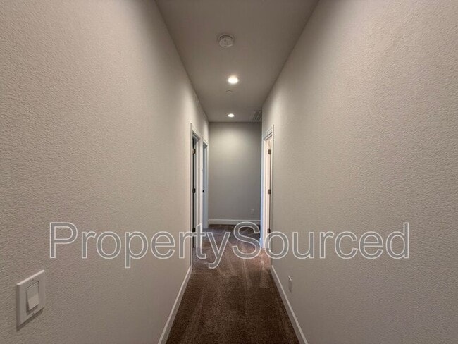 Building Photo - 1978 Memorial Ln