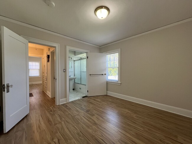 Building Photo - Bright and Welcoming Home with Modern Kitchen, Expansive Backyard & Flexible Living Space