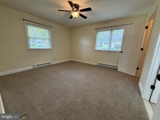 Building Photo - 416 Breslin Rd