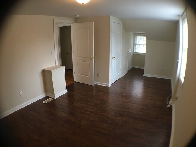 Building Photo - 1518 Polo Rd